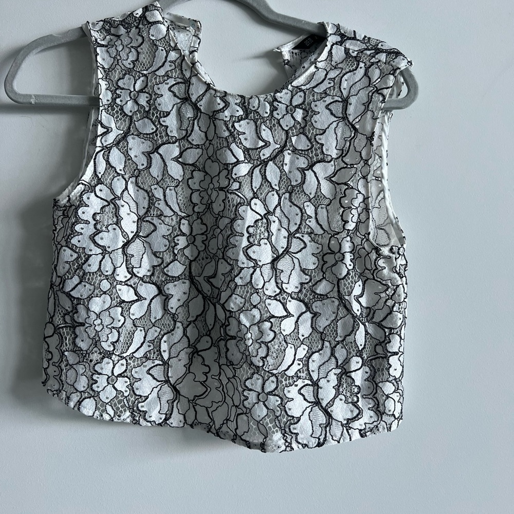Lace crop top